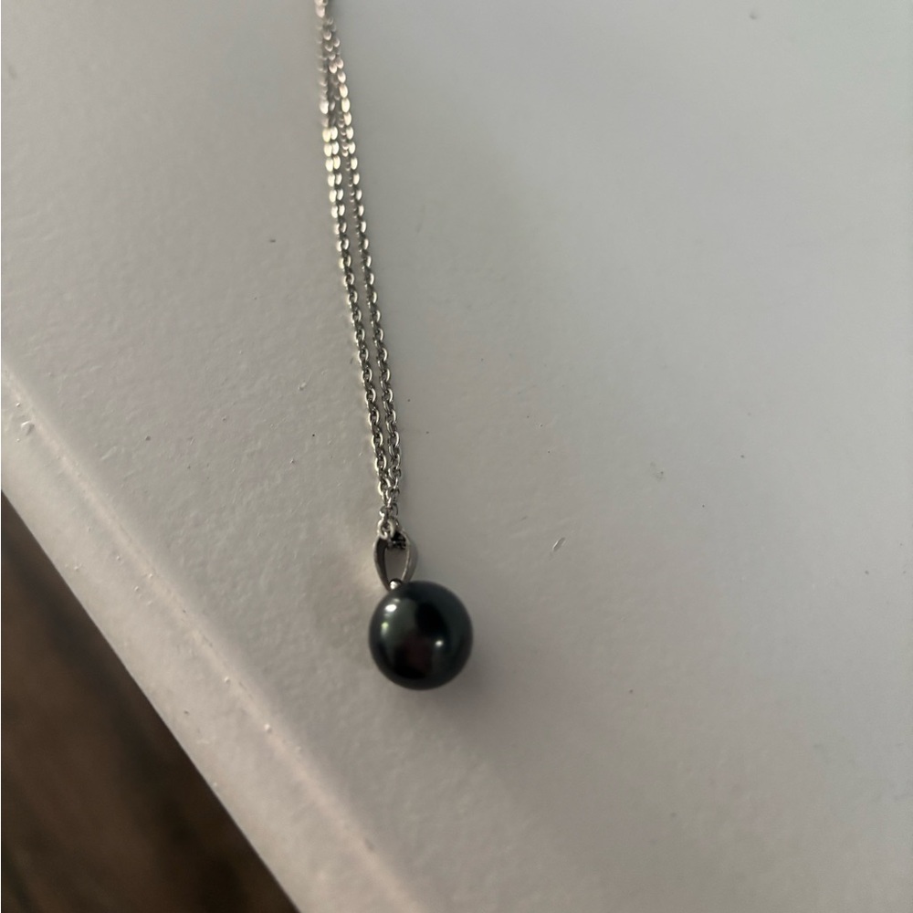 Authentic Tahitian pearl necklace